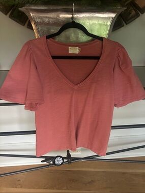 Nation LTD Women's V-Neck Flutter Sleeve Top in Dusty Rose size Medium
